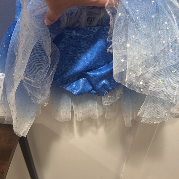 Sparkling Blue and White Kids Costume leotard Tutu 5/6 - Picture 3 of 6